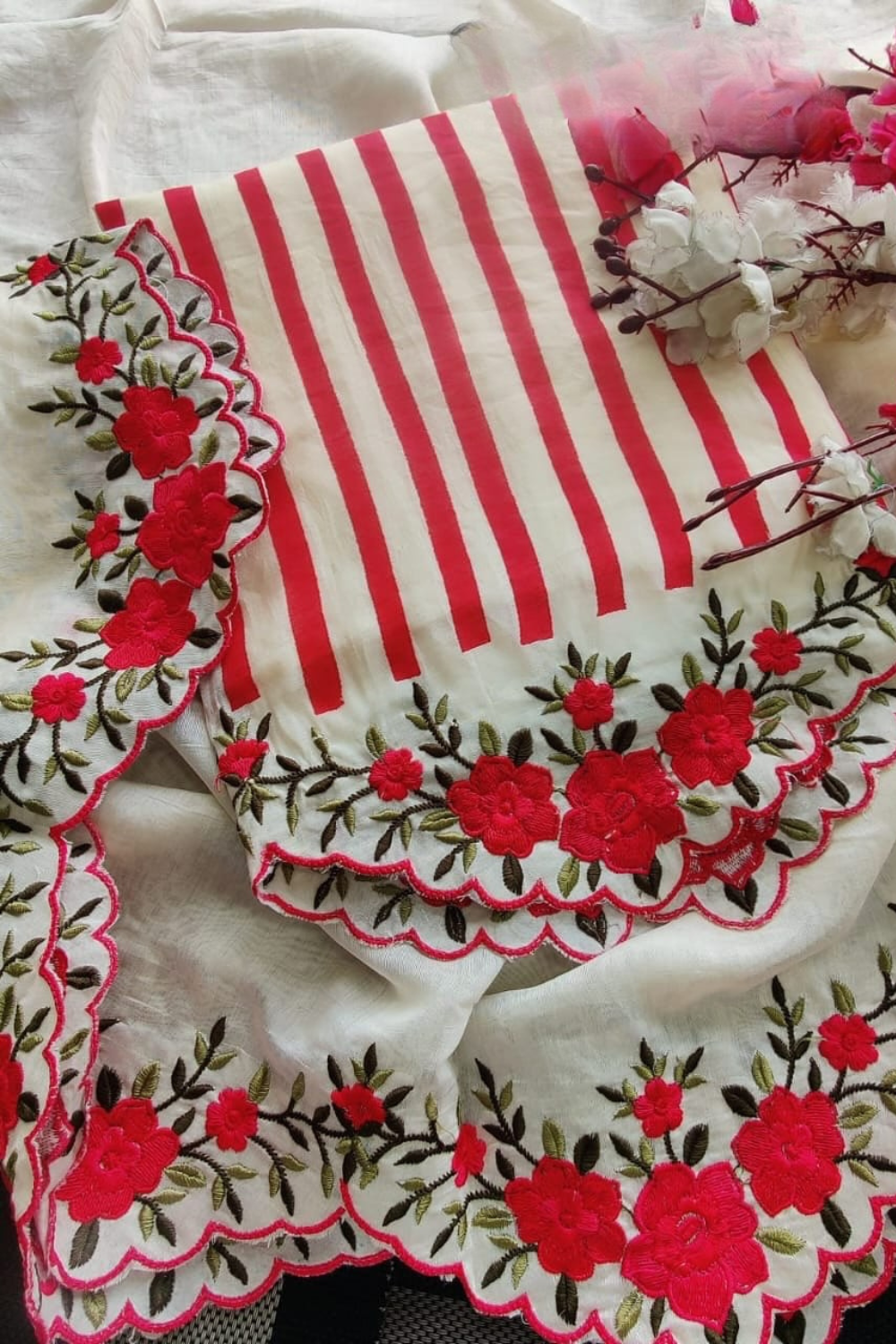 Elegant Vertical Print Fabric (UNSTITCHED)