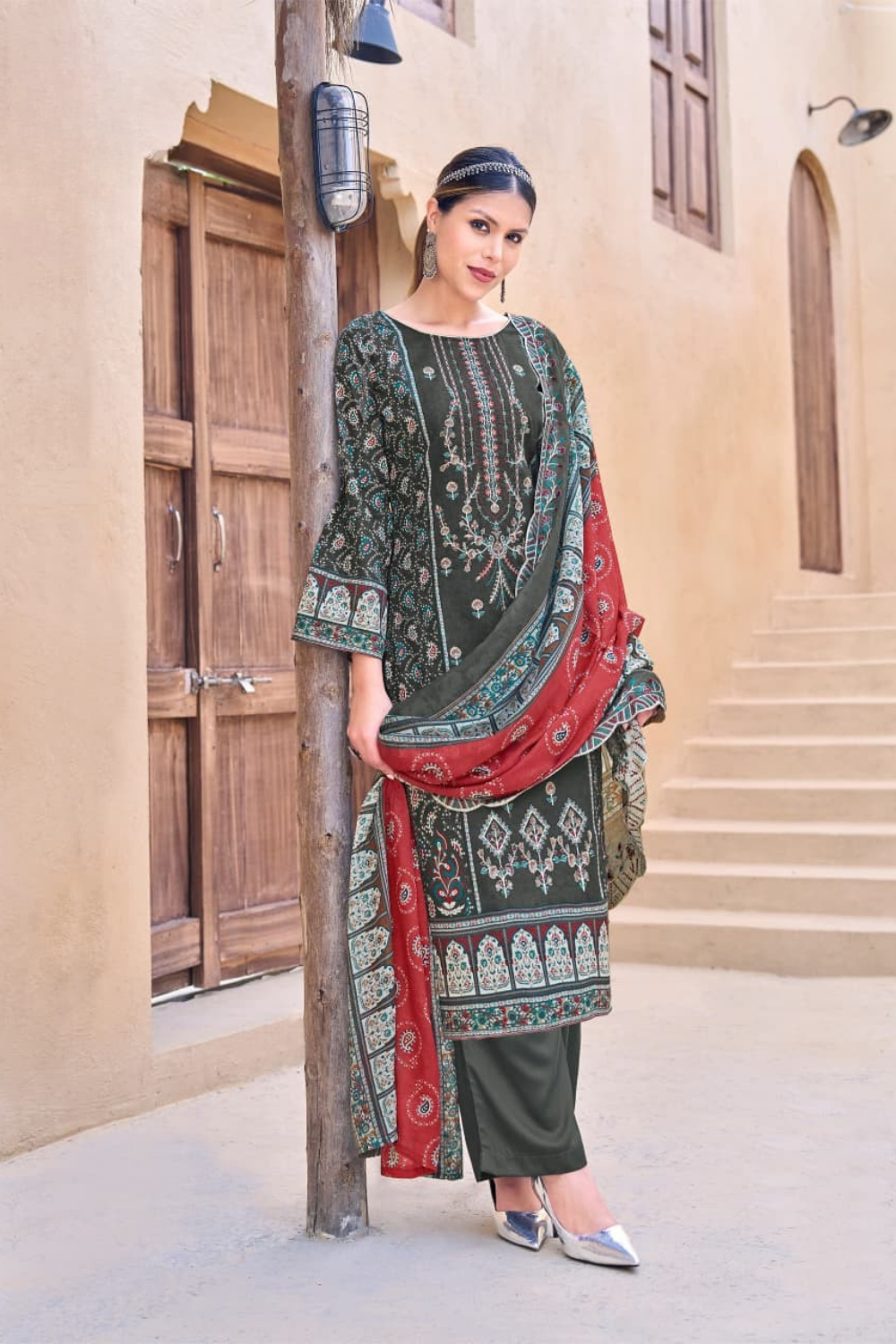 Cut Work Dupatta Suits (Unstitched)