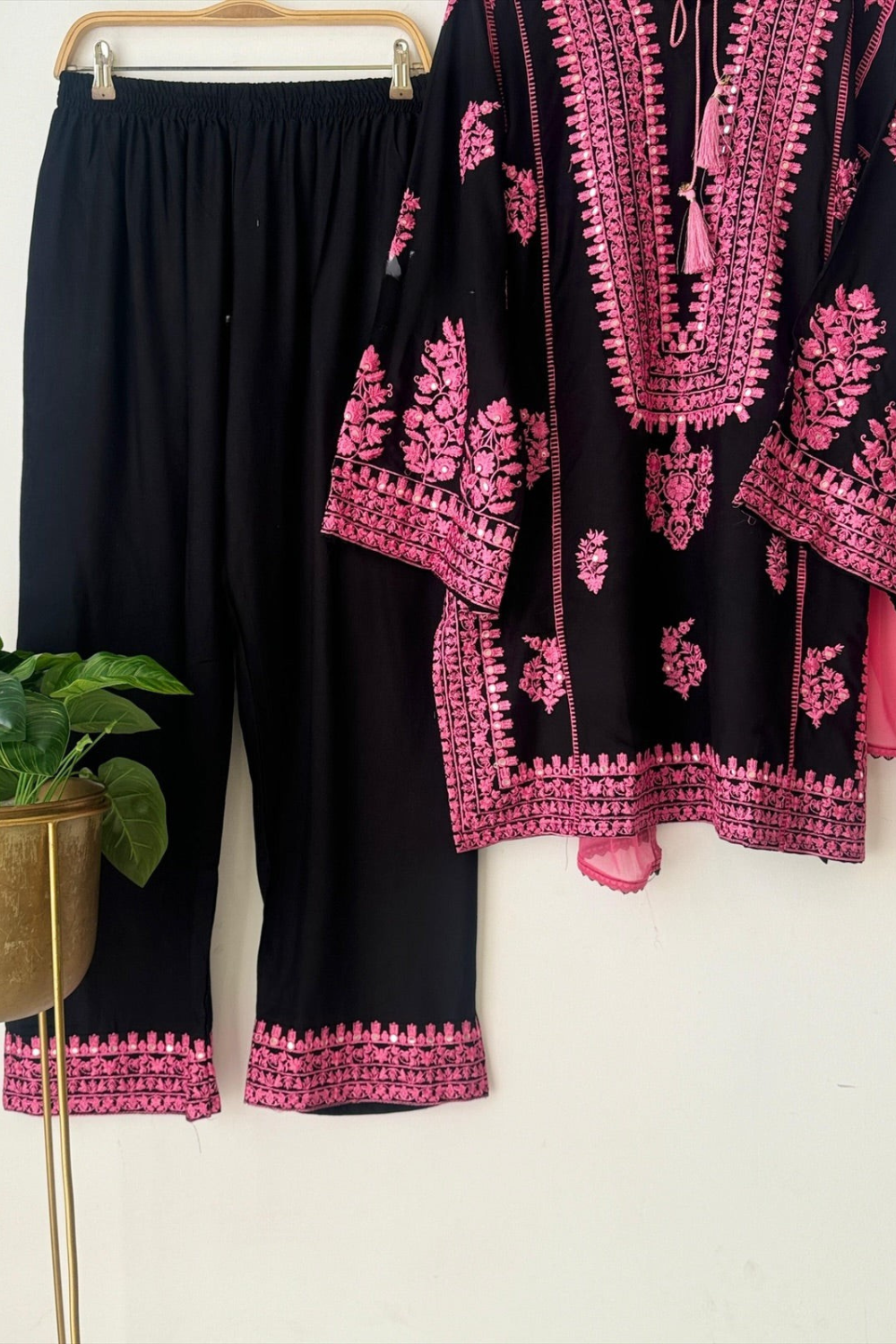 Premium Pakistani Embroidered Suit (Readymade)