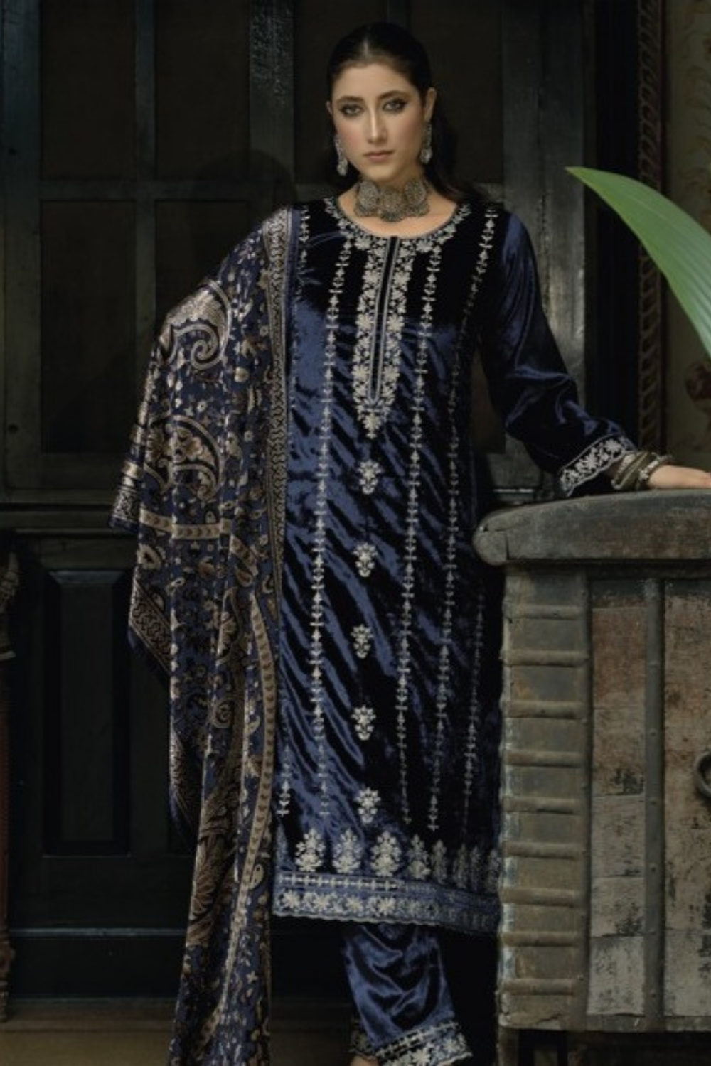 Luxury Velvet With Brasso Dupatta (UNSTITCHED)