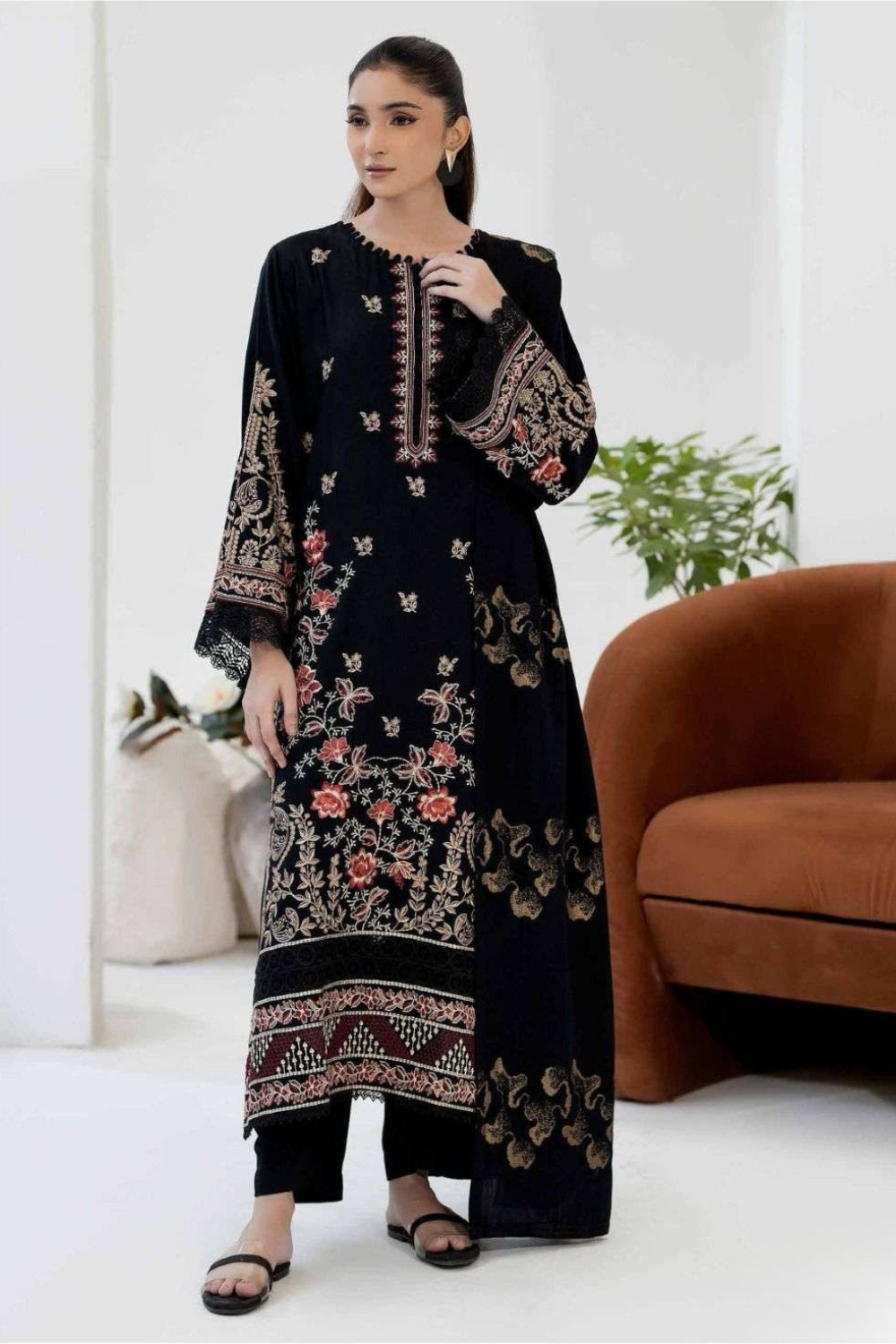 Readymade Pure Lawn Cotton Suits