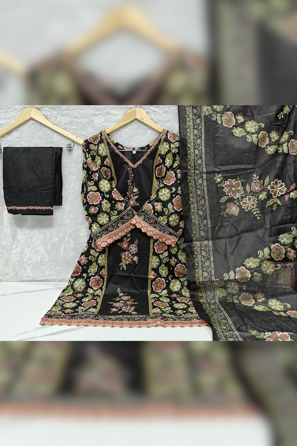 Readymade Pure Lawn Cotton Suits